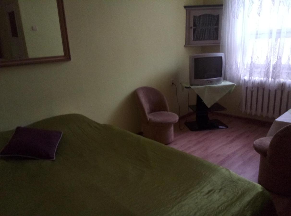 Zajazd Grodek Bujak Robert Naclegi I Restauracja Grodkow  Extérieur photo